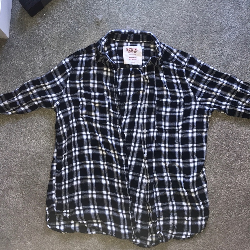 Black and white boyfriend flannel